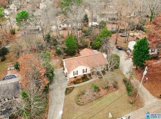 1221 Broken Bow Cir, Alabaster, AL 35007