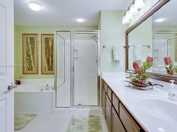 5th image of 122 Seascape Dr Unit 1901