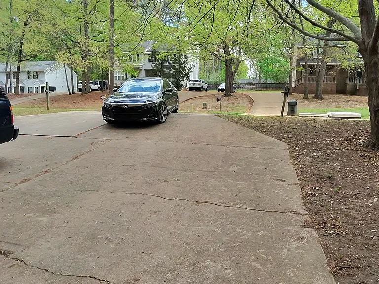 710 Carolina Ave — Photo 2