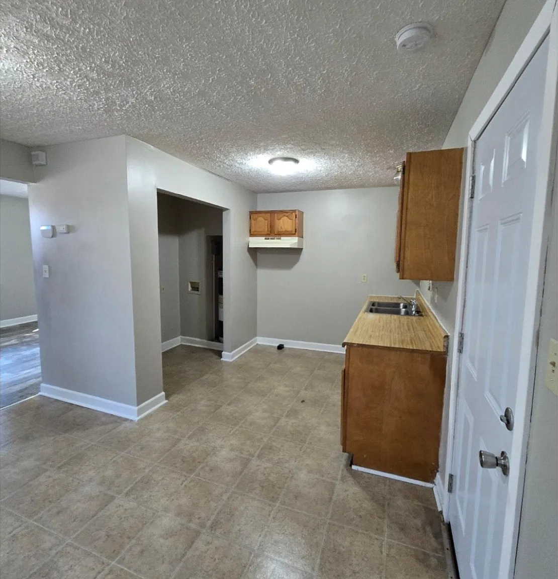 2 bed, 928 sqft, $1,400 — Photo 4