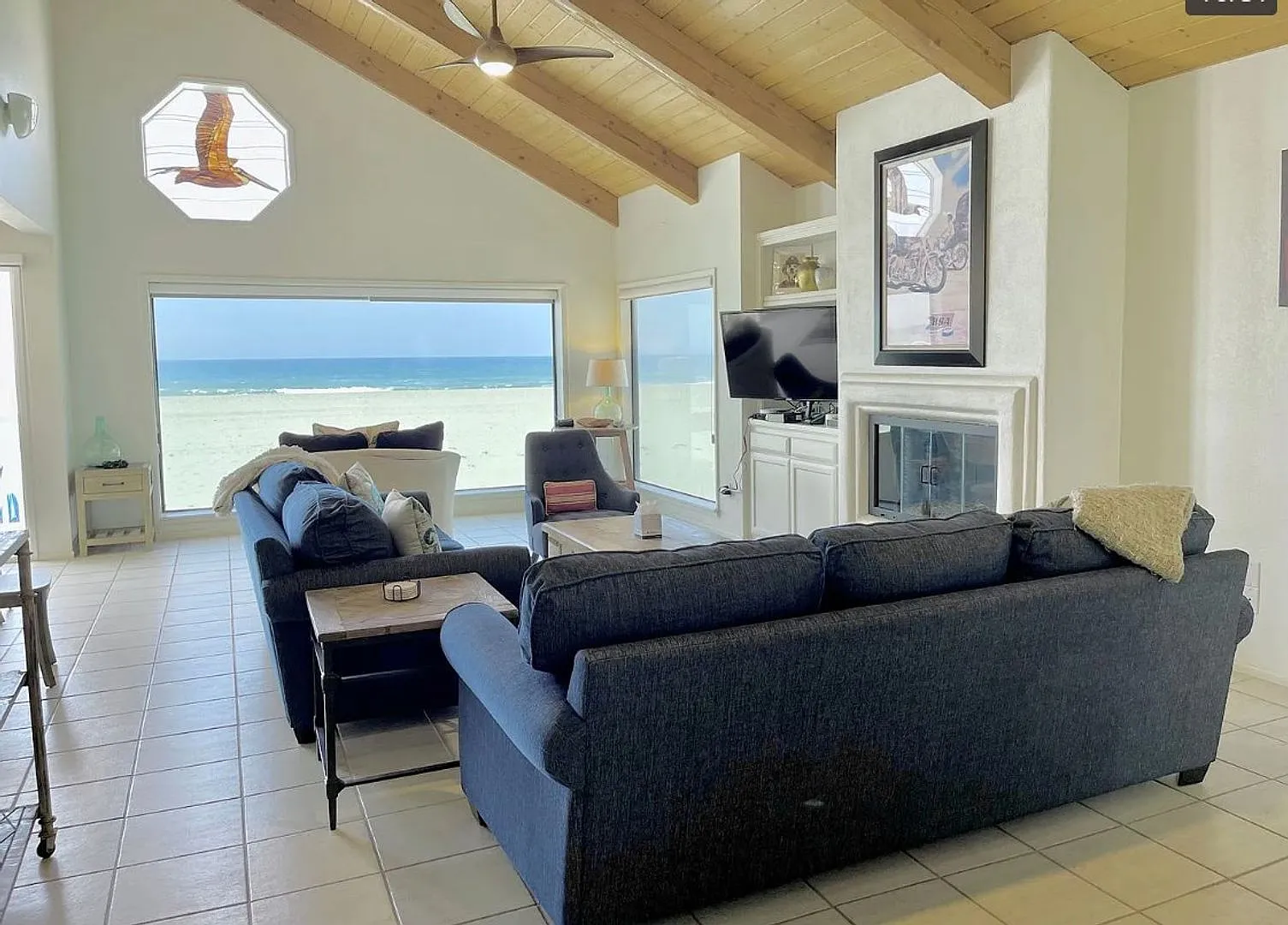 4025 Ocean Dr — Photo 4