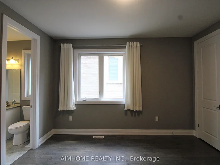 151 Bridgepointe Ct — Photo 15