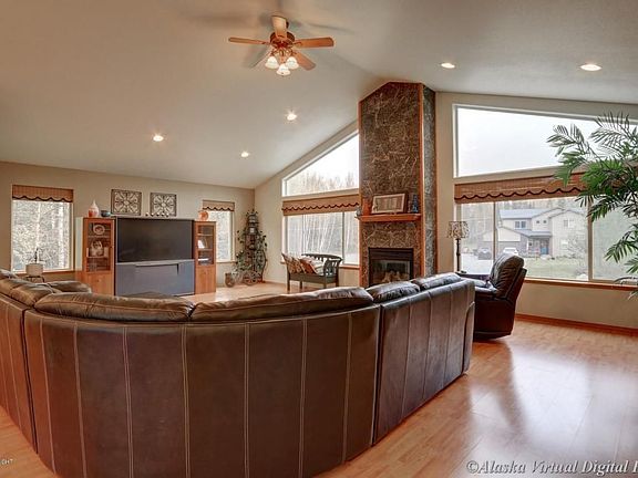 4th image of 1481 S Countrywood Dr