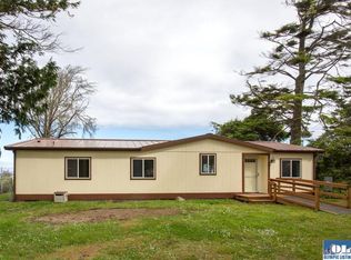 550 E Bluff Dr, Port Angeles, WA 98362