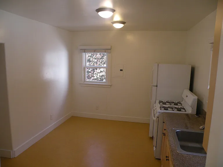 325 N Milpas St #2 — Photo 2