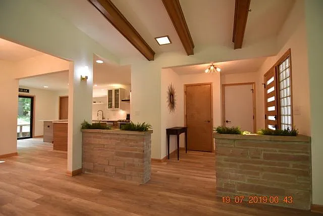 1214 Milwaukee St — Photo 5