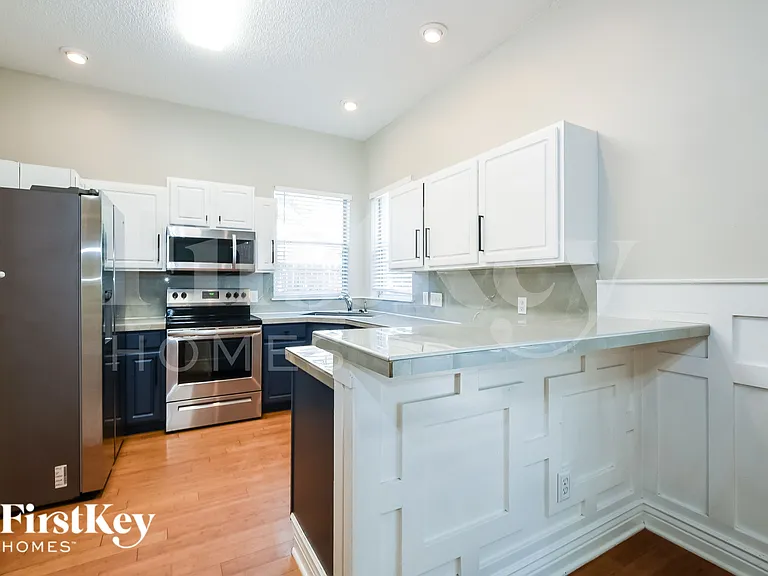 3010 Linmont Ln — Photo 6