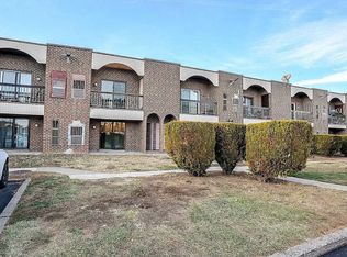 2727 Rhawn St APT 32A, Philadelphia, PA 19152