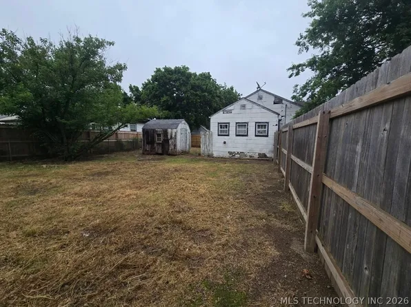 4604 Tuxedo Blvd, Bartlesville, OK 74006