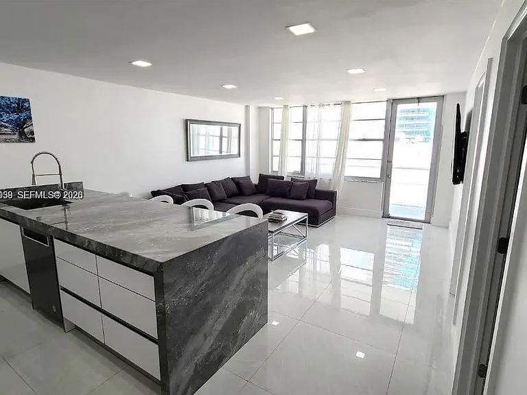 3725 S Ocean Dr #1507 — Photo 4