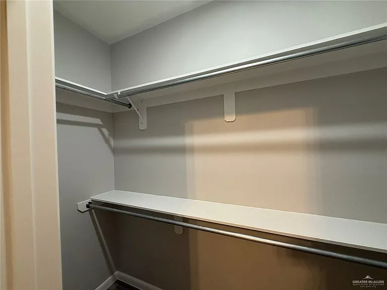 817 Dove Ave #2 — Photo 9