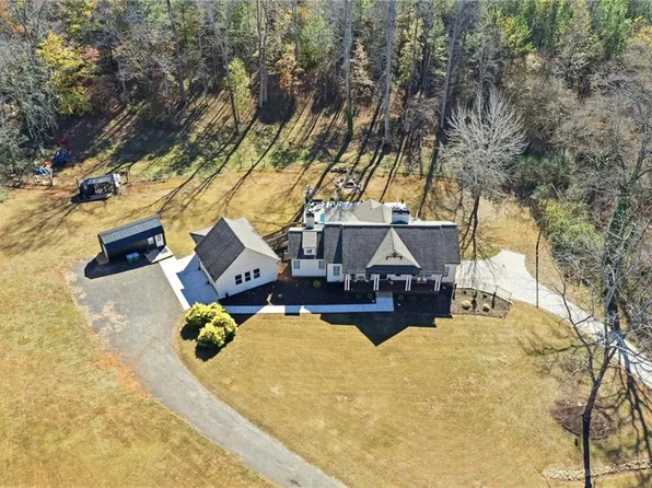 735 Sardis Cir, Canton, GA 30114