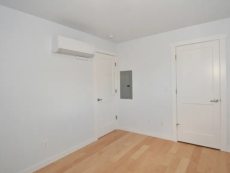 713B 27th Ave — Photo 12