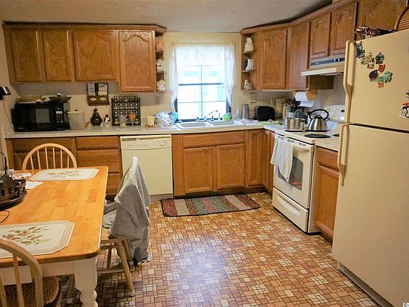 2nd image of 800 Columbia Dr. Lot 47
