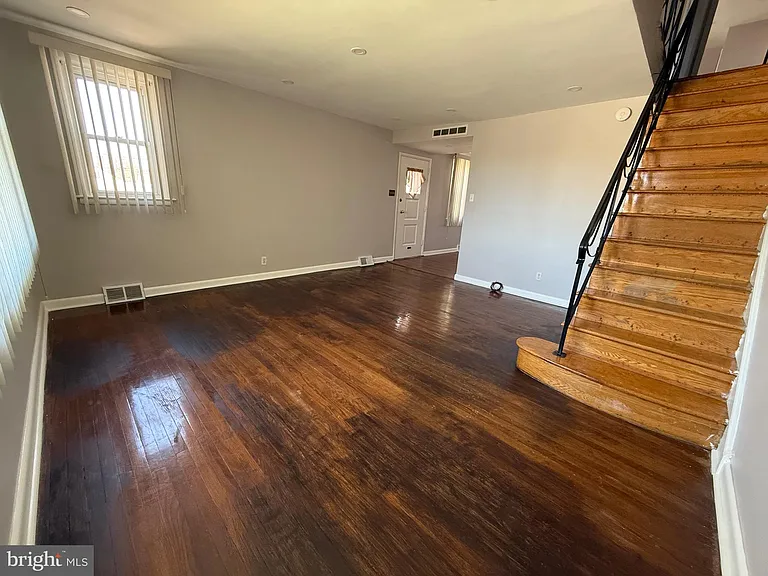 9083 Convent Ave — Photo 11