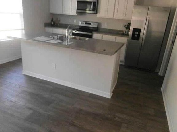 5th image of 756 Buckeye Rd NE
