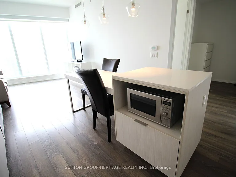 197 Yonge St #4714 — Photo 30