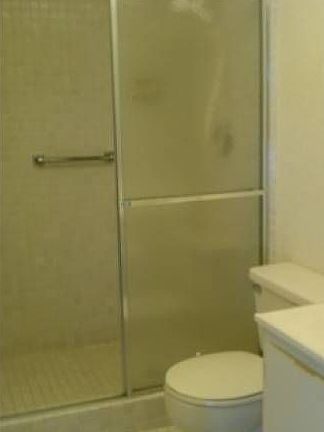 5th image of 7414 Ashmont Cir