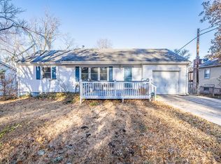 7408 NW Park Forest Ln, Kansas City, MO 64152