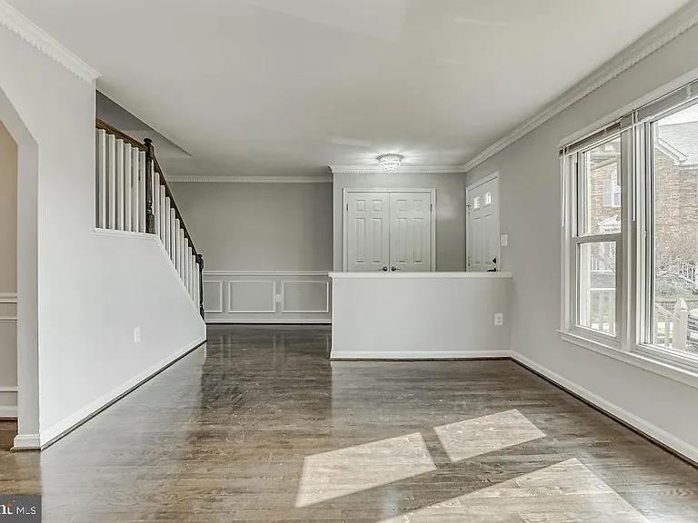 2866 Yarn Ct — Photo 7