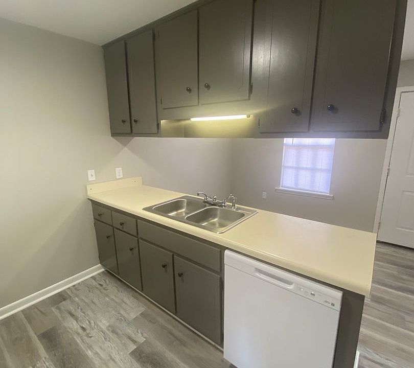 Pine Hill Apartments Tupelo 1903 Holmes St Tupelo, MS Zillow