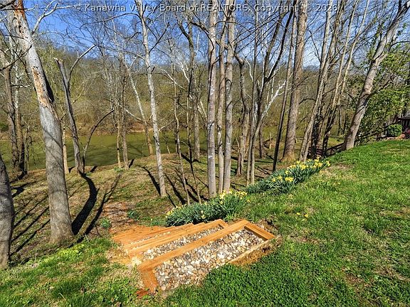 3rd image of 128 Ocean Dr