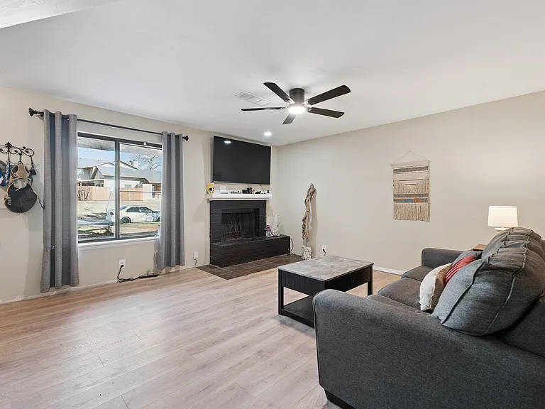 9605 Hefner Village Blvd — Photo 6
