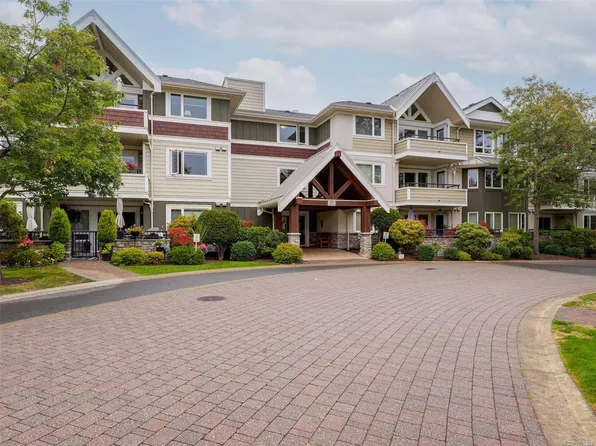 537 Heatherdale Ln #308, Saanich, BC V8Z 0A4