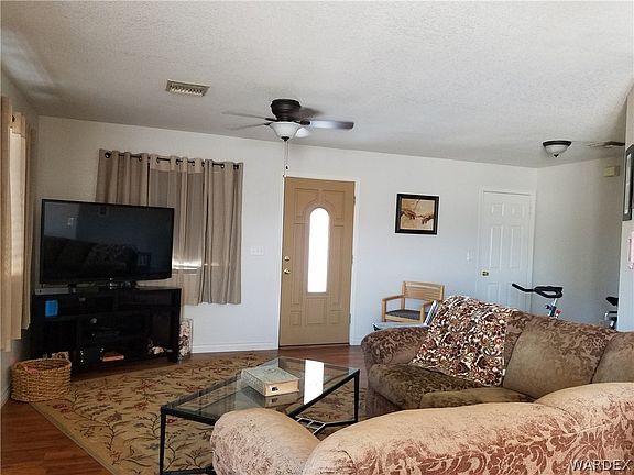 4th image of 1313 NW Country Club Circle Circle