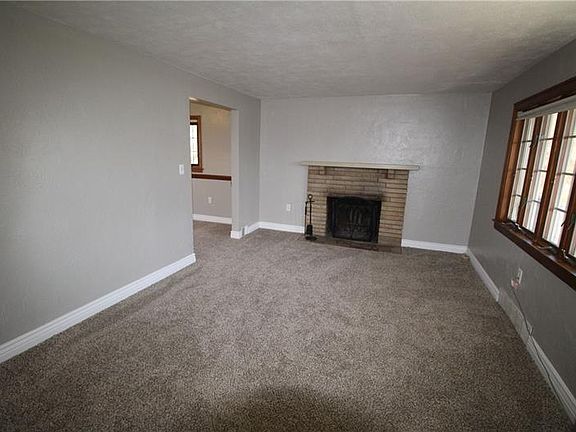 4th image of 5708 Smith Dr