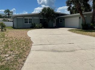 409 4th Ave N, Tierra Verde, FL 33715