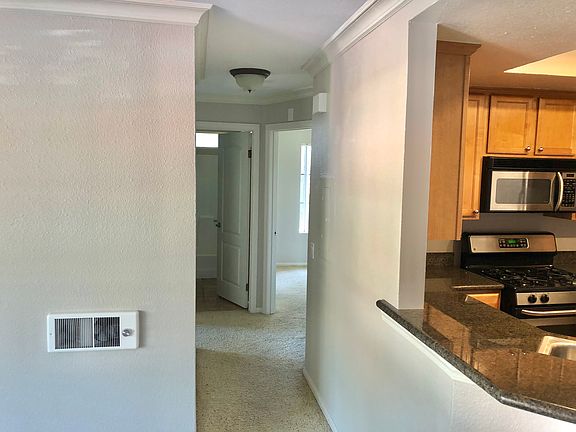 3rd image of 12550 Carmel Creek Rd Unit 102