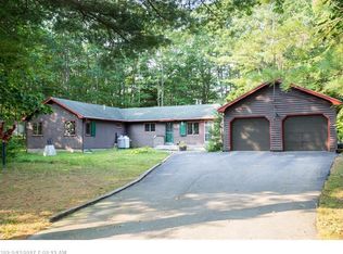 16 Harwood Dr, Kennebunkport, ME 04046