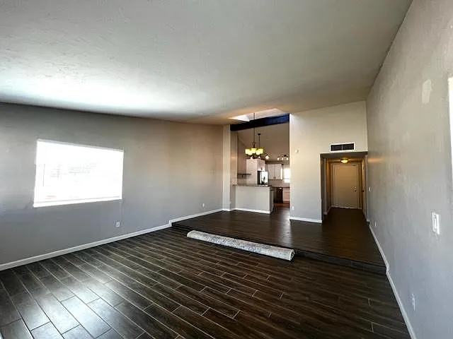 1410 W Cerrada Colima — Photo 7
