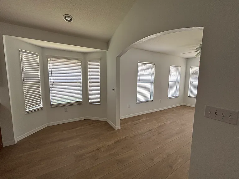 15820 Cedar Elm Ter — Photo 9