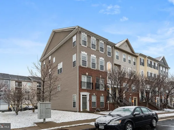 15522 John Diskin Cir, Woodbridge, VA 22191