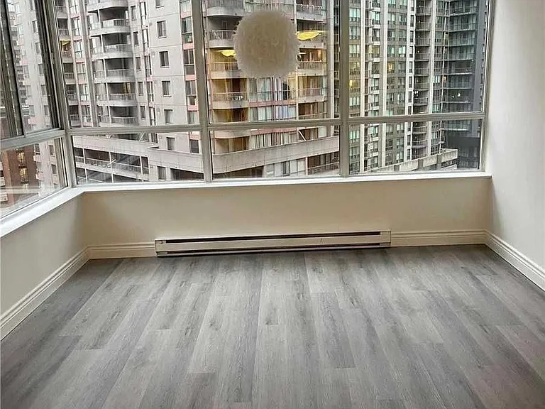 717 Bay St #1207 — Photo 3
