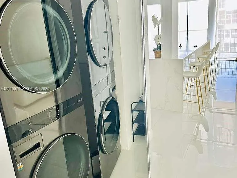 600 Parkview Dr #1018 — Photo 8
