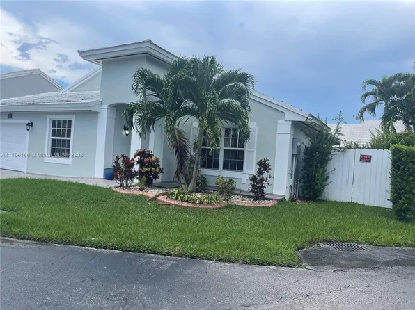 6102 SW 114th Ct, Miami, FL 33173