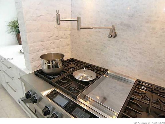 2nd image of 1561 Salvatierra Dr