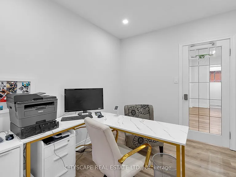 6421 Donway Dr — Photo 18