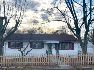 93 County Rd, Cliffwood, NJ 07721