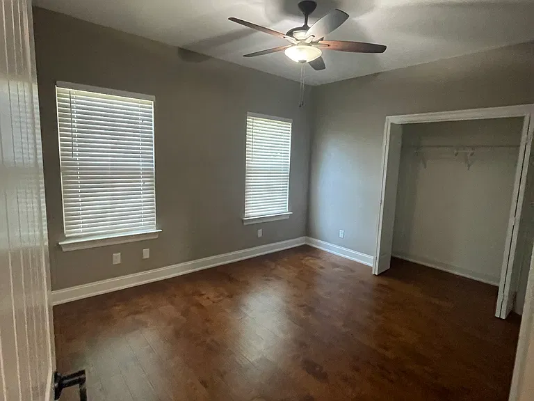 Office/ front bedroom 1