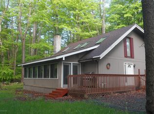136 Logger Rd, Canadensis, PA 18325