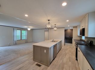 5296 Commander Ct #154, Clay Township, MI 48001