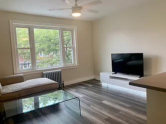 Rented by Kinyu Realty