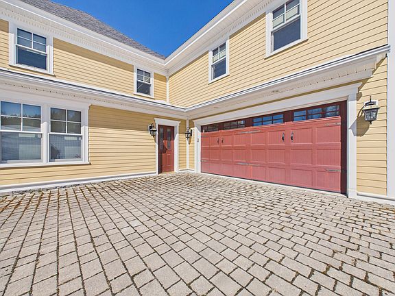 4th image of 1075 West Road