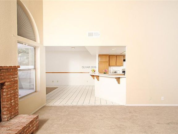 4th image of 1025 Coral Isle Way