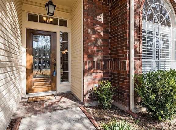 5th image of 2414 Sparrow Dr