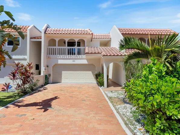 126 Harbor Circle, Delray Beach, FL 33483